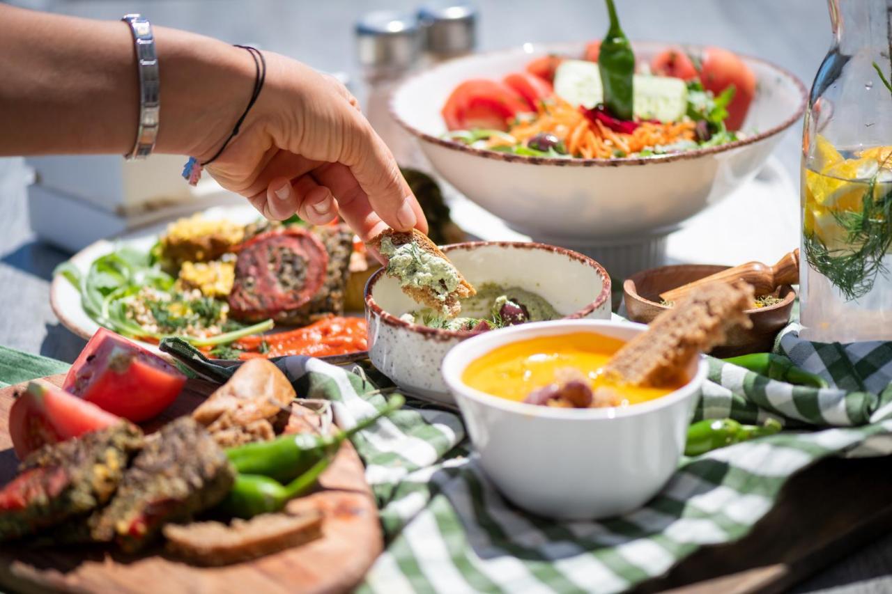 Vita Rama Holistic Hotel And Retreats - Vegan Full Board Obzor Exteriör bild